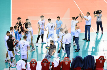 2022-03-08 - Jastrzebski Wegiel players take to the volleyball court - FINAL QUARTERS - CUCINE LUBE CIVITANOVA VS JASTRZEBSKI WEGIEL - CEV CUP - VOLLEYBALL