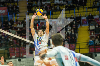 2022-03-16 - ZELJKO CORIC (Tours Volleyball) in action - FINAL MATCH - VERO VOLLEY MONZA VS TOURS VOLLEY-BALL - CEV CUP - VOLLEYBALL