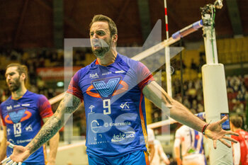 2022-03-16 - Happiness of GROZER Georg (Vero Volley Monza) after scoring a monster block - FINAL MATCH - VERO VOLLEY MONZA VS TOURS VOLLEY-BALL - CEV CUP - VOLLEYBALL