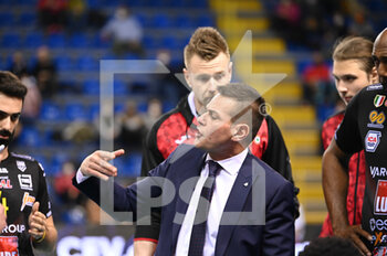 2022-02-16 - Time out of the Cucine Lube Civitanova team and Gianlorenzo Blengini (Coach of Cucine Lube Civitanova) - CUCINE LUBE CIVITANOVA VS ZAKSA KEDZIERZYN KOZLE - CHAMPIONS LEAGUE MEN - VOLLEYBALL