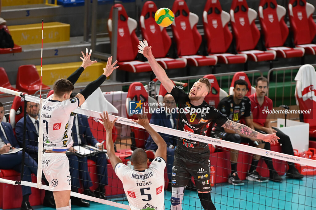 Cucine Lube Civitanova vs Tours VB - CHAMPIONS LEAGUE MEN - VOLLEY