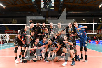 2022-12-14 - Group photo of the players of the Cucine Lube Civitanova after the match - CUCINE LUBE CIVITANOVA VS TOURS VB - CHAMPIONS LEAGUE MEN - VOLLEYBALL