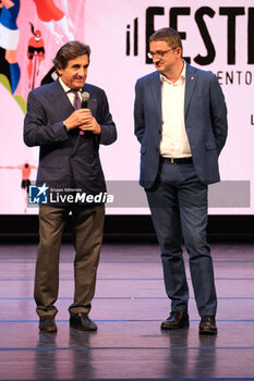 2023-10-12 - Urbano Cairo, CEO of RCS Media Group and Maurizio Fugatti, president of Trento province, during the opening ceremony of the 6th edition of Festival dello Sport on October 12, 2023, Trento, Italy. - FESTIVAL DELLO SPORT - EVENTS - OTHER SPORTS