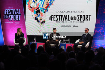 2023-10-13 - Filippo Ganna and Davide Cassani during the 6th edition of Festival dello Sport on October 13, 2023, Trento, Italy. - FESTIVAL DELLO SPORT - EVENTS - OTHER SPORTS