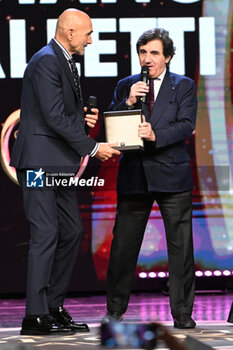 2023-12-06 - Ninth edition Gazzetta Sports Award Cruis Edition in the picture Urbano Cairo awards Luciano Spaletti coach of the year - GAZZETTA SPORTS AWARDS - CRUIS EDITION - EVENTS - OTHER SPORTS