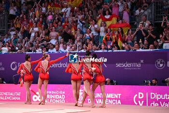 2023-08-25 - Team Spain thank the audience - RHYTHMIC GYMNASTIC - WORLD CHAMPIONSHIPS - GROUPS - GYMNASTICS - OTHER SPORTS