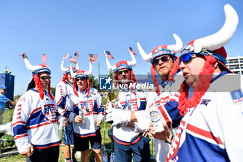 2023-09-29 - USA supporters during the Ryder Cup 2023 at Marco Simone Golf & Country Club on September 29, 2023 in Rome Italy. - RYDER CUP 2023 - GOLF - OTHER SPORTS