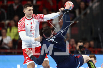 08/03/2023 - Damian Przytula of Poland and Ludovic Fabregas of France during the Men's EHF Euro 2024, Qualifiers Handball match between Poland and France on March 8, 2023 at ERGO Arena in Gdansk, Poland - HANDBALL - MEN'S EHF EURO 2024 - QUALIFIERS - POLAND V FRANCE - PALLAMANO - ALTRO