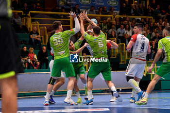 2023-05-10 - Brixen Handball - Raimond Handball Sassari
FIGH Serie A Mascile 2022-2023
Semifinale Playoff Gara3
Bressanone, 10/05/2023
Foto di Luigi Canu - PLAYOFF - SEMIFINALE - SSV BRIXEN VS RAIMOND SASSARI G3 - HANDBALL - OTHER SPORTS