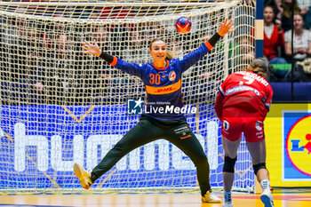 2023-12-12 - Rinka Duijndam of the Netherlands during the 26th IHF Women's World Championship, Quarter Finals Handball match between Netherlands and Norway on December 12, 2023 at Trondheim Spektrum in Trondheim, Norway - HANDBALL - IHF WOMEN'S WORLD CHAMPIONSHIP 2023 - NETHERLANDS V NORWAY - HANDBALL - OTHER SPORTS