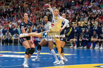 2023-12-17 - Lena Grandveau of France during the 26th IHF Women's World Championship, Final Handball match between France and Norway on December 17, 2023 at Jyske Bank Boxen in Herning, Denmark - HANDBALL - IHF WOMEN'S WORLD CHAMPIONSHIP 2023 - FINAL - FRANCE V NORWAY - HANDBALL - OTHER SPORTS