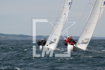 2023-05-04 - FULL SPEED (GBR 585) PAYNE Martin, WILLET Will, EVERETT Jonny - EASY (POR 90) ZANKEL Michael, SILVA PEREIRA Diogo, MATOS ROSA Joao during the 2023 Grand Prix Dragon, French championship Class Dragon on May 3, 2023 in Douarnenez, France - SAILING - GRAND PRIX DRAGON 2023 - DOUARNENEZ - SAILING - OTHER SPORTS