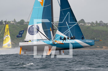 2023-05-08 - Thomas Ruyant and Morgan Lagravière, FOR PEOPLE during the Pom'Potes Challenge, speed runs in Brest harbor during the Guyader Bermudes 1000 Race 2023, IMOCA Globe Series sailing race on May 5, 2023 in Brest, France - SAILING - GUYADER BERMUDES 1000 RACE 2023 - SAILING - OTHER SPORTS