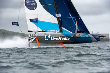 2023-05-05 - Thomas Ruyant and Morgan Lagravière, For People during the Pom'Potes Challenge, speed runs in Brest harbor during the Guyader Bermudes 1000 Race 2023, IMOCA Globe Series sailing race on May 5, 2023 in Brest, France - SAILING - GUYADER BERMUDES 1000 RACE 2023 - SAILING - OTHER SPORTS