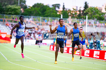 2023-07-22 - Ryan ZEZE (r), Julian FORTE (c), Nigel ELLIS (cl), Pablo MONTALVO (l) in the men 200 metres sprint race final during the 
WACT/Europe Silver Athletics Meeting celebrated in Madrid, Spain at Vallehermoso stadium on Saturday 22 July 2023 - WACT EUROPE SILVER MEETING - INTERNATIONALS - ATHLETICS