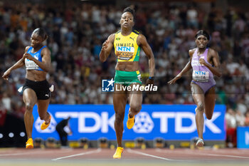 2023-08-25 - Shericka Jackson (JAM) Gold medal, Women’s 200 M during the World Athletics Championships 2023 on August 25, 2023 at Nemzeti Atletikai Kozpont in Budapest, Hungary - ATHLETICS - WORLD ATHLETICS CHAMPIONSHIPS 2023 - INTERNATIONALS - ATHLETICS