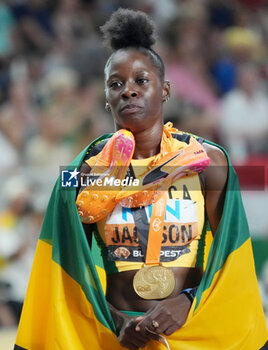 2023-08-25 - Shericka Jackson (JAM) Gold medal, Women's 200 M during the World Athletics Championships 2023 on August 25, 2023 at Nemzeti Atletikai Kozpont in Budapest, Hungary - ATHLETICS - WORLD ATHLETICS CHAMPIONSHIPS 2023 - INTERNATIONALS - ATHLETICS
