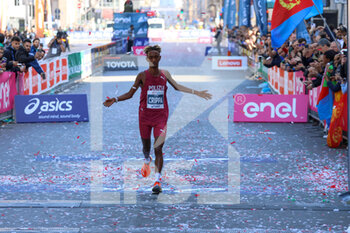 2023-04-02 - Crippa Yeman (ITA), arrived fifth in Milano marathon - MILANO MARATHON - MARATHON - ATHLETICS