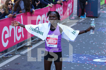 2023-04-02 - Cherop Sharon Jemutai (KEN), female winner of Milano Marathon with a time of 2:26:12.31 - MILANO MARATHON - MARATHON - ATHLETICS