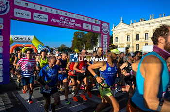 22/10/2023 - Start of the marathon - 37TH VENICEMARATHON 42K - MARATONA - ATLETICA