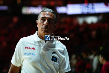 2023-08-13 - Sergio Scariolo, head coach of Spain during City of Malaga Tournament for the Centenary of the FEB, Friendly basketball match between Spain and United States on August 13, 2023 at Palacio de Deportes Jose Maria Martin Carpena in Malaga, Spain - BASKETBALL - FRIENDLY GAME - SPAIN V UNITED STATES - FRIENDLY MATCH - BASKETBALL