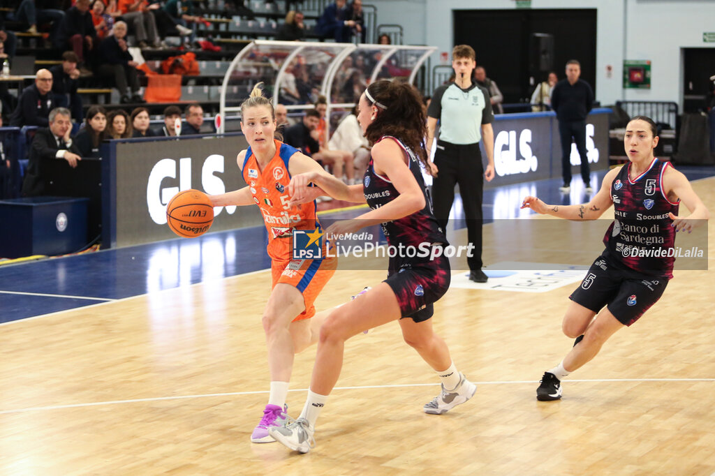 Famila Weber Schio vs BdS Dinamo Sassari - WOMEN ITALIAN CUP - BASKETBALL