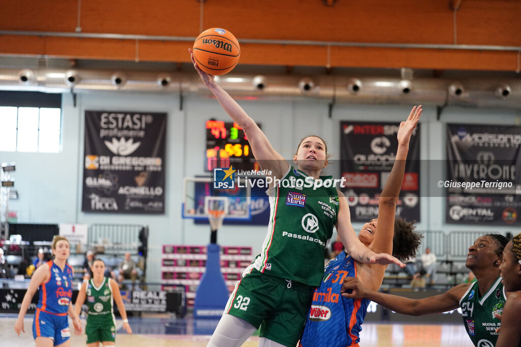 quarter finals - Famila Weber Schio vs Passalacqua Ragusa - WOMEN ITALIAN CUP - BASKETBALL