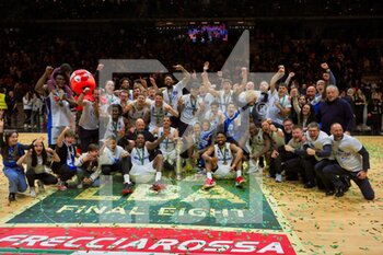 2023-02-19 - The winning team (Germani Brescia) celebrate the victory  - FINAL - VIRTUS SEGAFREDO BOLOGNA VS GERMANI BRESCIA - ITALIAN CUP - BASKETBALL