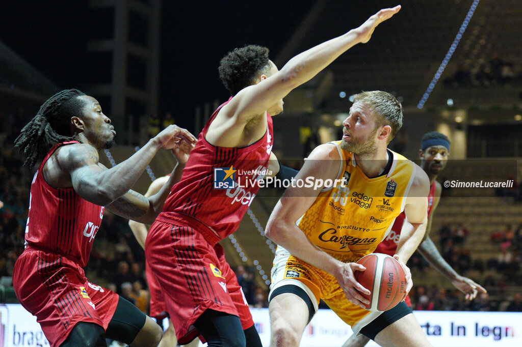 Final Eight - Quarter Finals - Carpegna Prosciutto Pesaro vs Openjobmetis Varese - ITALIAN CUP - BASKETBALL