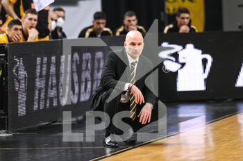 15/03/2023 - Head Coach ILIAS KANTZOURIS of AEK BC during the Round of 16, match between AEK BC and Galatasaray Nef at Ano Liossia Olympic Hall on Wednesday 15 March 2023, in Athens, Greece. - AEK BC VS GALATASARAY NEF - CHAMPIONS LEAGUE - BASKET