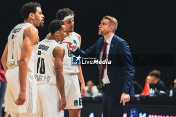 2023-12-26 - Coach Tuomas Lisalo (Paris) during the BKT EuroCup basketball match between Paris Basketball and London Lions on December 26, 2023 at Halle Georges Carpentier in Paris, France - BASKETBALL - EUROCUP - PARIS V LONDON LIONS - EUROCUP - BASKETBALL