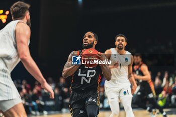 2023-12-26 - Tarik PHILLIP (London) during the BKT EuroCup basketball match between Paris Basketball and London Lions on December 26, 2023 at Halle Georges Carpentier in Paris, France - BASKETBALL - EUROCUP - PARIS V LONDON LIONS - EUROCUP - BASKETBALL