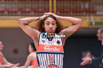 2023-11-29 - Arella Guirantes ( Beretta Famila Schio ) during the Beretta Famila Schio vs Valencia Basket Club at the PalaRomare in Schio (Vi ), Italy on November 29, 2023 - BERETTA FAMILA SCHIO VS VALENCIA BASKET - EUROLEAGUE WOMEN - BASKETBALL