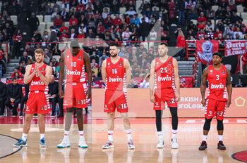 2023-01-06 - Players of Olympiacos Piraeus during the Euroleague, Round 17, match between Olympiacos Piraeus and EA7 Emporio Armani Milan at Peace And Friendship Stadium on January 6, 2023 in Athens, Greece. - OLYMPIACOS VS EA7 EMPORIO ARMANI - EUROLEAGUE - BASKETBALL