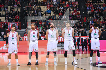 2023-01-06 - Players of EA7 Emporio Armani Milan during the Euroleague, Round 17, match between Olympiacos Piraeus and EA7 Emporio Armani Milan at Peace And Friendship Stadium on January 6, 2023 in Athens, Greece. - OLYMPIACOS VS EA7 EMPORIO ARMANI - EUROLEAGUE - BASKETBALL