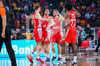 2023-01-27 - Players of Olympiacos Piraeus during the Euroleague, Round 21, match between Olympiacos Piraeus and Maccabi Playtika Tel Aviv at Peace and Friendship Stadium on January 27, 2023 in Athens, Greece. - OLYMPIACOS PIRAEUS VS MACCABI PLAYTIKA TEL AVIV - EUROLEAGUE - BASKETBALL
