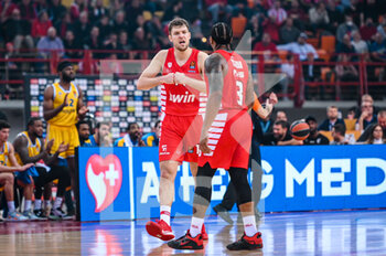2023-01-27 - 14 SASHA VEZENKOV with 3 ISAIAH CANAAN of Olympiacos Piraeus during the Euroleague, Round 21, match between Olympiacos Piraeus and Maccabi Playtika Tel Aviv at Peace and Friendship Stadium on January 27, 2023 in Athens, Greece. - OLYMPIACOS PIRAEUS VS MACCABI PLAYTIKA TEL AVIV - EUROLEAGUE - BASKETBALL