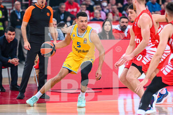 2023-01-27 - 5 WADE BALDWIN IV of Maccabi Playtika Tel Aviv during the Euroleague, Round 21, match between Olympiacos Piraeus and Maccabi Playtika Tel Aviv at Peace and Friendship Stadium on January 27, 2023 in Athens, Greece. - OLYMPIACOS PIRAEUS VS MACCABI PLAYTIKA TEL AVIV - EUROLEAGUE - BASKETBALL