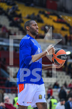 2023-02-03 - 42 BRYANT DUNSTON of Anadolu Efes during the Euroleague, Round 23, match between Olympiacos Piraeus and Anadolu Efes at Peace and Friendship Stadium on February 3, 2023, in Athens, Greece. - OLYMPIACOS PIRAEUS VS ANADOLU EFES - EUROLEAGUE - BASKETBALL