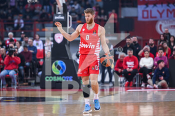 07/03/2023 - 0 THOMAS WALKUP of Olympiacos Piraeus during the Euroleague, Round 27, match between Olympiacos Piraeus and FC Barcelona at Peace and Friendship Stadium on March 7, 2023, in Athens, Greece. - OLYMPIACOS PIRAEUS VS FC BARCELONA - EUROLEAGUE - BASKET