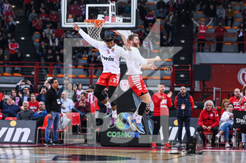 09/03/2023 - 0 THOMAS WALKUP and 3 ISAIAH CANAAN of Olympiacos Piraeus having fun during the Euroleague, Round 28, match between Olympiacos Piraeus and FC Bayern Munich at Peace and Friendship Stadium on March 9, 2023, in Athens, Greece. - OLYMPIACOS PIRAEUS VS FC BAYERN MUNICH - EUROLEAGUE - BASKET