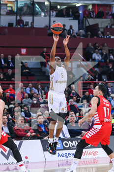 09/03/2023 - 5 CASSIUS WINSTON of FC Bayern Munich during the Euroleague, Round 28, match between Olympiacos Piraeus and FC Bayern Munich at Peace and Friendship Stadium on March 9, 2023, in Athens, Greece. - OLYMPIACOS PIRAEUS VS FC BAYERN MUNICH - EUROLEAGUE - BASKET