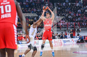 09/03/2023 - 0 THOMAS WALKUP of Olympiacos Piraeus during the Euroleague, Round 28, match between Olympiacos Piraeus and FC Bayern Munich at Peace and Friendship Stadium on March 9, 2023, in Athens, Greece. - OLYMPIACOS PIRAEUS VS FC BAYERN MUNICH - EUROLEAGUE - BASKET