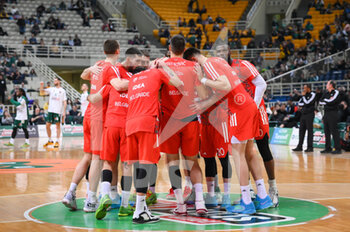 10/03/2023 - Players of Crvena Zvezda Meridianbet Belgrade during the Euroleague, Round 28, match between Panathinaikos Athens and Crvena Zvezda Meridianbet Belgrade at Oaka Altion on March 10, 2023, in Athens, Greece. - PANATHINAIKOS ATHENS VS CRVENA ZVEZDA - EUROLEAGUE - BASKET