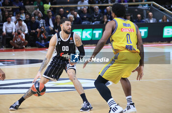 2023-10-18 - Isaia Cordinier (Segafredo Virtus Bologna) (L) in action thwarted by Sterling Brown (Alba Berlin) during the Euroleague basketball championship match Segafredo Virtus Bologna Vs. Alba Berlin  - Bologna, October 18, 2023 at Paladozza sport palace - VIRTUS SEGAFREDO BOLOGNA VS ALBA BERLIN - EUROLEAGUE - BASKETBALL