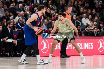2023-10-20 - Nico Laprovittola of Fc Barcelona and Leandro Bolmaro of FC Bayern Munich during the Turkish Airlines EuroLeague basketball match between FC Barcelona and Bayern Munich on October 20, 2023 at Palau Blaugrana in Barcelona, Spain - BASKETBALL - EUROLEAGUE - FC BARCELONA V BAYERN MUNICH - EUROLEAGUE - BASKETBALL