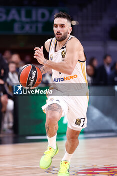 2023-10-26 - Facundo Campazzo of Real Madrid during the Turkish Airlines EuroLeague basketball match between Real Madrid and FC Barcelona on October 26, 2023 at Wizink Center in Madrid, Spain - BASKETBALL - EUROLEAGUE - REAL MADRID V FC BARCELONA - EUROLEAGUE - BASKETBALL