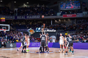 2023-11-09 - Edy Tavares of Real Madrid seen jumping for the tap off during the Euroleague 2022/23 match between Real Madrid and Virtus Bologna at Wizink Center in Madrid, Spain. - REAL MADRID VS VIRTUS BOLOGNA - EUROLEAGUE - BASKETBALL