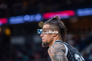 2023-11-09 - Daniel Hackett of Virtus Bologna during the Euroleague 2022/23 match between Real Madrid and Virtus Bologna at Wizink Center in Madrid, Spain. - REAL MADRID VS VIRTUS BOLOGNA - EUROLEAGUE - BASKETBALL