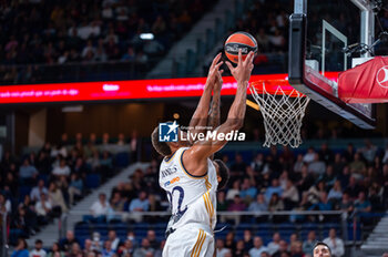 2023-11-09 - Edy Tavares of Real Madrid seen in action during the Euroleague 2022/23 match between Real Madrid and Virtus Bologna at Wizink Center in Madrid, Spain. - REAL MADRID VS VIRTUS BOLOGNA - EUROLEAGUE - BASKETBALL